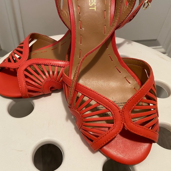 Nine West Hells 👠 - Picture 2 of 6